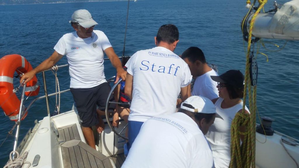 Carrara, vela e surf per i disabili contro i pregiudizi: al via la stagione 2024