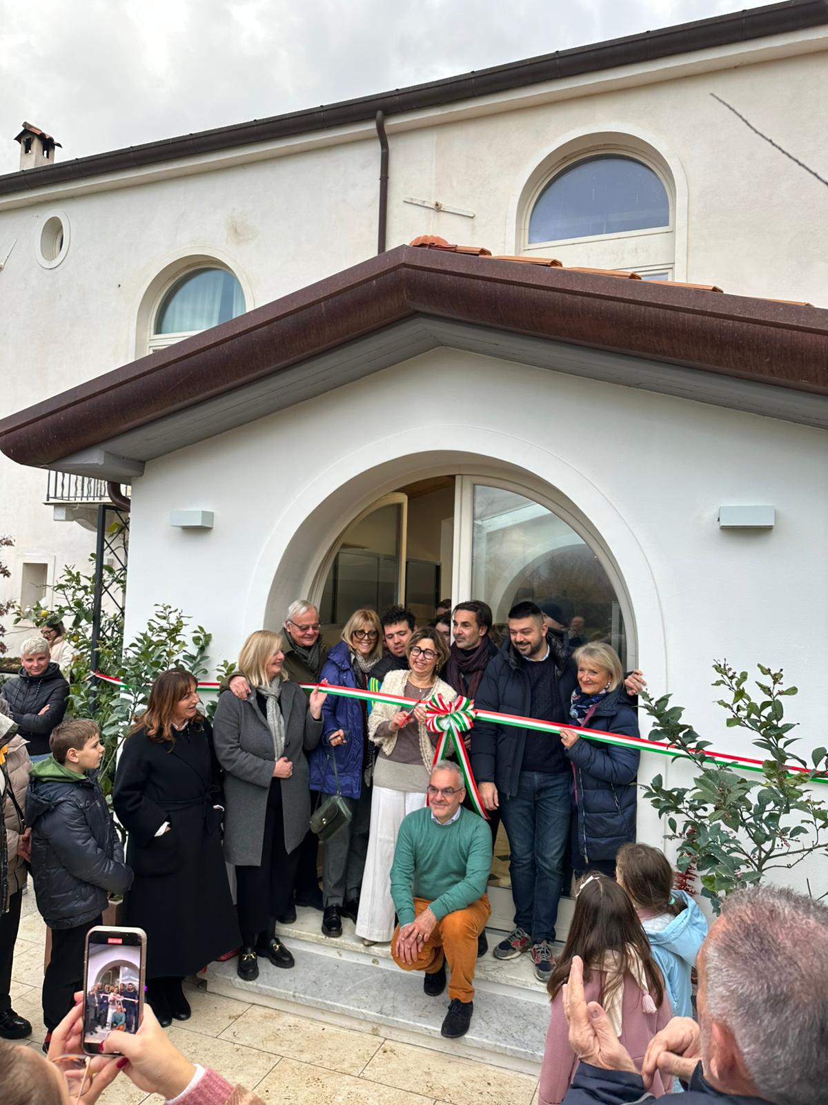 foto_Incremento attività del biscottificio con acquisto pulmino per trasporto partecipanti