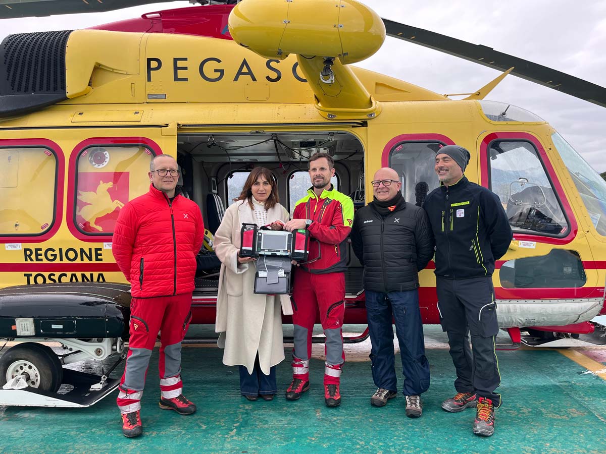 foto_donazione defibrillatore per ELISOCCORSO PEGASO 118